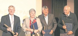 Dobitnici nagrade SRPSKI KRIVAK 2015 Politika